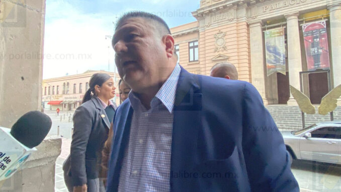 cesar-jauregui-moreno-retoma-actividades-tras-cirugia.jpeg César Jáuregui Moreno retoma actividades tras cirugía