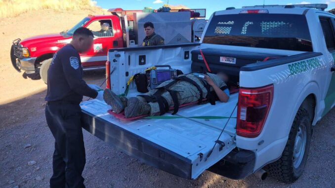 eeuu-deportara-a-mujer-migrante-que-fue-empujada-por-coyotes-en-el-muro-fronterizo.jpg EE.UU. deportará a mujer migrante que fue empujada por ‘coyotes’ en el muro fronterizo