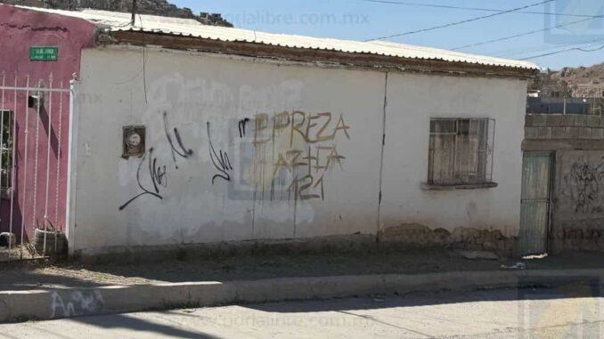 vandalizan-domicilios-con-mensajes-alusivos-a-grupos-criminales-en-la-colonia-alfredo-chavez.jpeg Vandalizan domicilios con mensajes alusivos a grupos criminales en la colonia Alfredo Chávez