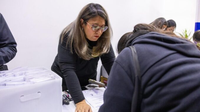 entrega-fge-a-traves-de-fanvi-tarjetas-de-monedero-electronico-a-4-mil-087-familias.jpg Entrega FGE a través de FANVI tarjetas de monedero electrónico a 4 mil 087 familias