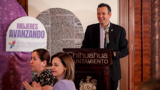reconoce-alcalde-importancia-de-las-mujeres-para-el-desarrollo-economico-de-la-ciudad.jpeg Reconoce Alcalde importancia de las mujeres para el desarrollo económico de la ciudad