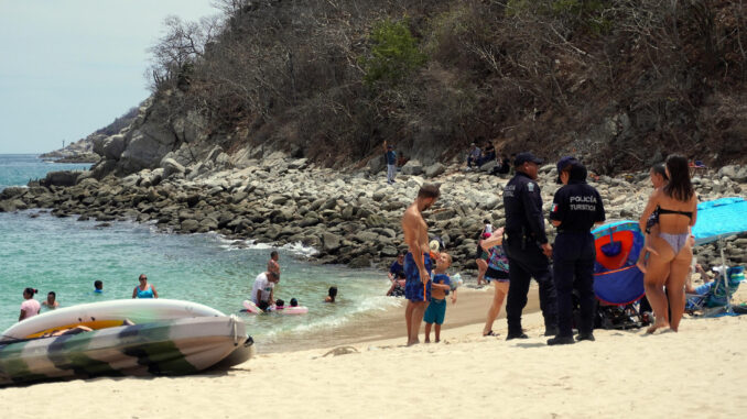 desapariciones-de-visitantes-y-muertes-alertan-a-oaxaca-joya-turistica-de-mexico.jpg Desapariciones de visitantes y muertes alertan a Oaxaca, joya turística de México
