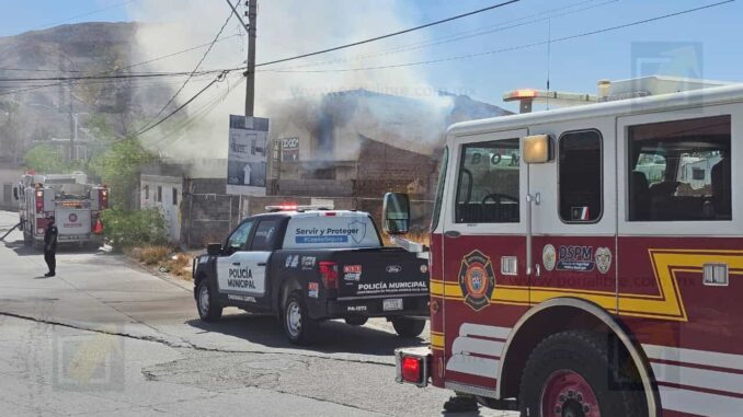 incendio-consume-tapia-de-dos-pisos-en-barrio-del-norte-no-hubo-lesionados.jpeg Incendio consume tapia de dos pisos en Barrio del Norte; no hubo lesionados