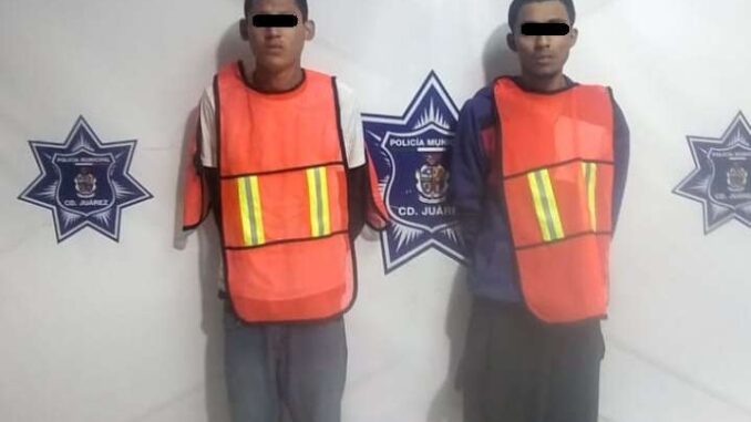 los-detienen-por-asaltar-a-un-transeunte-en-la-heroes-de-la-revolucion.jpg Los detienen por asaltar a un transeúnte en la Héroes de la Revolución