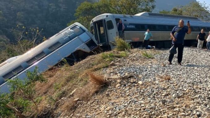 fgr-abre-investigacion-tras-descarrilamiento-del-tren-interoceanico-696x429.jpg