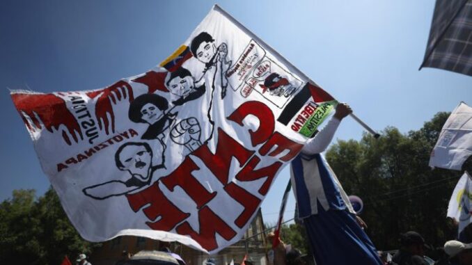 maestros-cnte-sheinbaum-mundial-2026-696x464.jpg